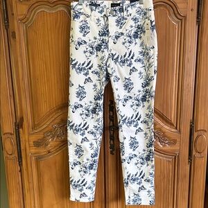 Talbots White and Blue Floral Skinny Jeans